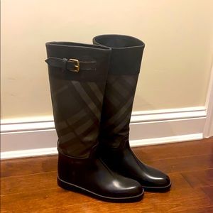 Burberry Rain Boots (size 37)
